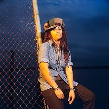 Linda Perry - 4 Non Blondes Portrait Session