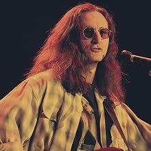 Geddy Lee - Rush performing in Mountain View, Calif.