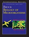 Madigan, Michael M.: Valuepack:Brock Biology of Microorganisms and Student Companion Website Plus Grade tracker Access Card:International Edition/ Essentials of Genetics : International Edition