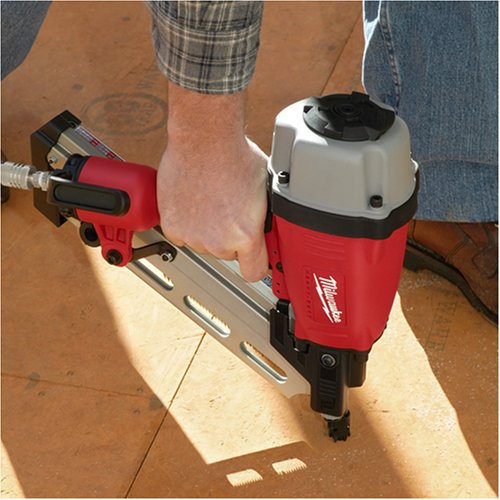 Milwaukee 7110-20 Clipped Head 2 to 3-1/2-Inch Framing Nailer