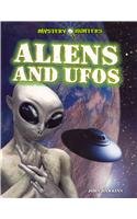 Aliens and UFOs (Mystery Hunters) by John Hawkins
