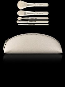 

MAC Keepsakes /MAC Studio BRUSH Kit - Holiday 2014 Collection