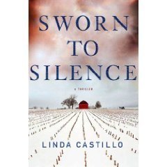 Sworn to Silence (Thorndike Press Large Print Mystery Series) by Linda Castillo