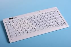 富士通コンポーネント 薄形軽量の親指シフトキーボード「Thumb Touch(サムタッチ)」FKB7628-801