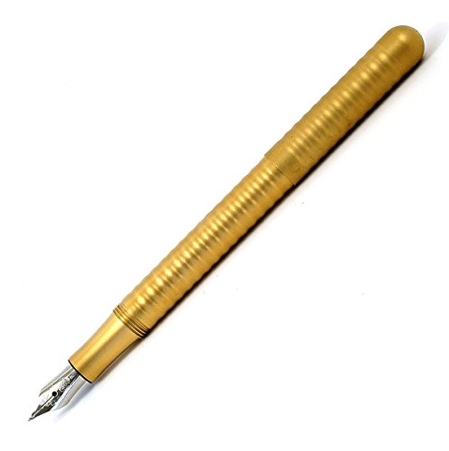实用便携小笔：两种不同材质、笔芯的Fisher Space Pen 太空笔对比