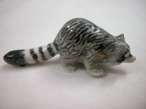 Miniature Porcelain Animals Raccoon Crawling #FOR711