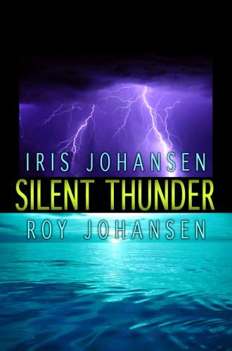 Silent Thunder (Center Point Platinum Mystery (Large Print)) by Iris Johansen