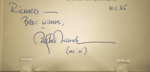 

Zeljko Ivanek Vintage Autograph - 3x5 Card - Inscribed - Dated 10/01/1985 - Tex / White Squall / Donnie Brasco / Hannibal / Black Hawk Down / Live Free or Die Hard / In Bruges / OZ / True Blood - Very Collectible - Hollywood Actor
