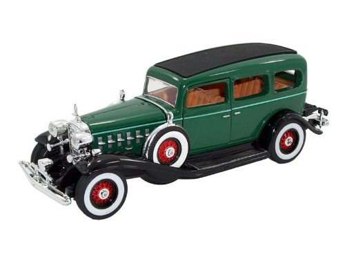 1932 Cadillac Fleetwood Green 1/32 by Signature Models 32365