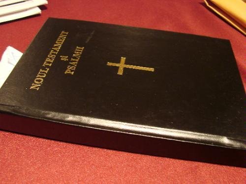 Romanian New Testament And Psalms Bible by Anonymous