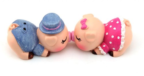Owfeel 1 Pair Cute Kissing Pig Couple Decor Figure Figurine