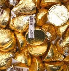 Hersheys Kisses Creamy Milk Chocolate Gold Wrapping 2 Pounds