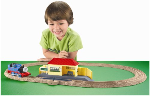Thomas the Train: TrackMaster Thomas Rides the Rails Starter Set ...