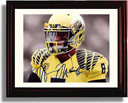 Framed Oregon Ducks Marcus Mariota Autograph Replica Print