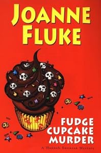 Fudge Cupcake Murder (Hannah Swensen Mysteries)