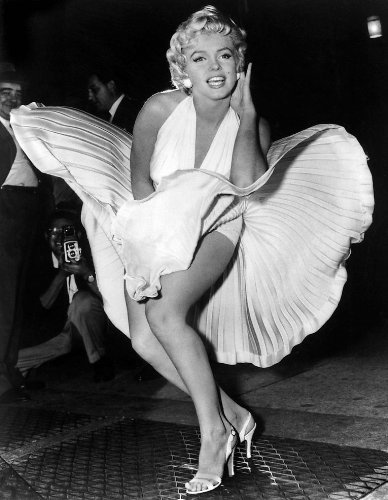 Marilyn Monroe Classic Poster Print on Canvas, Framed wall art, Ready to hang, 8 by 10 inch #ML-11