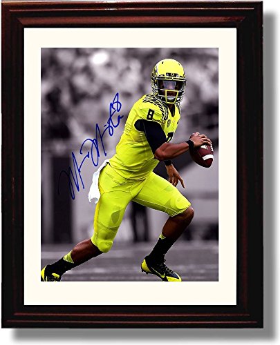 Framed Oregon Ducks Colorized Marcus Mariota Autograph Replica Photo