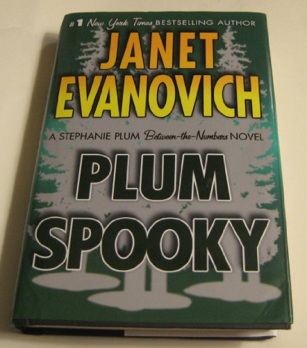 Plum Spooky Large Print by Janet Evanovich