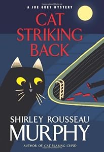 Cat Striking Back: A Joe Grey Mystery (Joe Grey Mysteries)