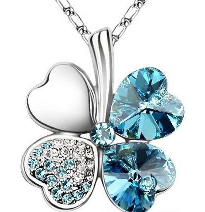 スワロフスキー エレメンツ 四つ葉のクローバー ネックレス Aqua ブルー　1007