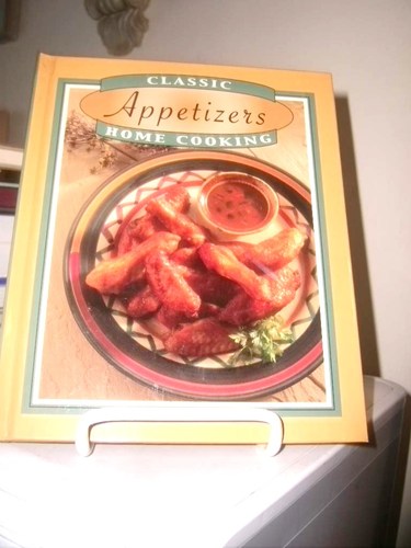 Classic Home Cooking Appetizers by Publications International Ltd