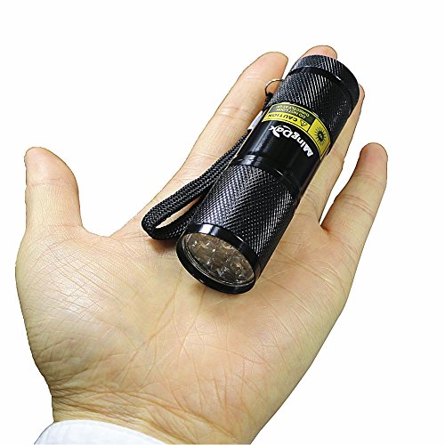 MingDakNMUVBlacklightBlackLightUltraVioletFlashlightPetDog&#;CatUrineOdorStainFinderDetectsHumanFluids,CounterfeitMoney,Scorpions,Minerals&#;LeakswithAAABatteries LED