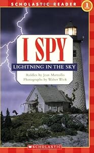 Scholastic Reader Level 1: I Spy Lightning in the Sky
