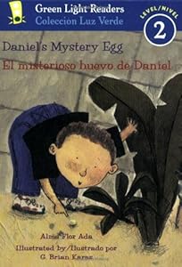 Daniel's Mystery Egg/El misterioso huevo de Daniel (Green Light Readers Level 2)