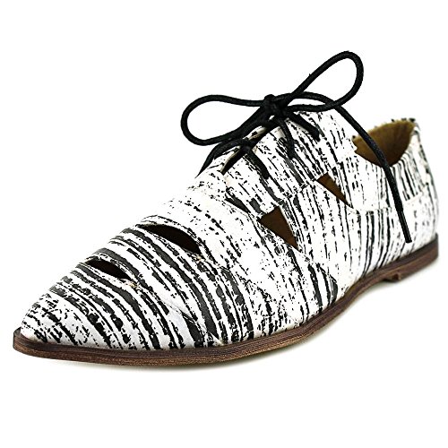 Matisse Cha-Cha Round Toe Synthetic Oxford