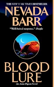 Blood Lure (An Anna Pigeon Novel)