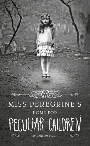 Miss Peregrine's Home for Peculiar Children (Thorndike Press Large Print Literacy Bridge Series) by Ransom Riggs