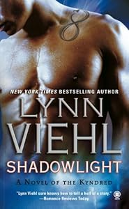 Shadowlight: A Novel of the Kyndred by Lynn Viehl