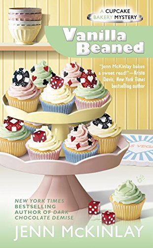 Vanilla Beaned: Cupcake Bakery Mystery by Jenn McKinlay