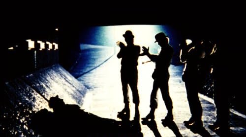 大きな写真、「時計じかけのオレンジ」印象的な影法師の写真