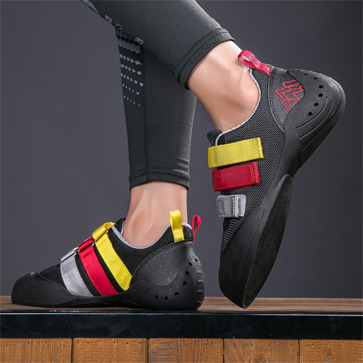 Ladies Rock Climbing Trainers Hook & Loop Non Slip Wall Climbing Training Shoes Casual Comfort Bouldering Sneakers_vogvips.com