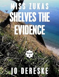 Miss Zukas Shelves the Evidence (Miss Zukas mysteries)