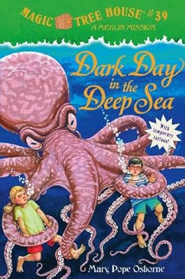 Dark Day In The Deep Sea (Turtleback School & Library Binding Edition) (Magic Tree House)