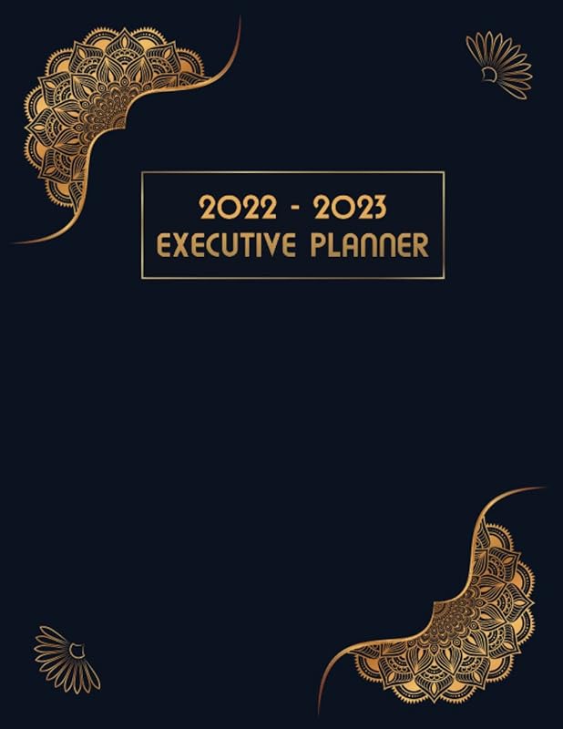2022-2023 Executive Planner: A 2-Year Schedule & Tracker Planner for Busy People by Oakley Manning