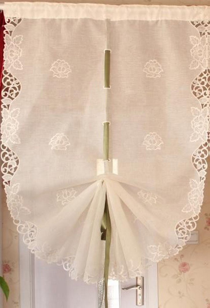 

Embroidery Lotus Kitchen Curtain Hollow-Out White Curtain