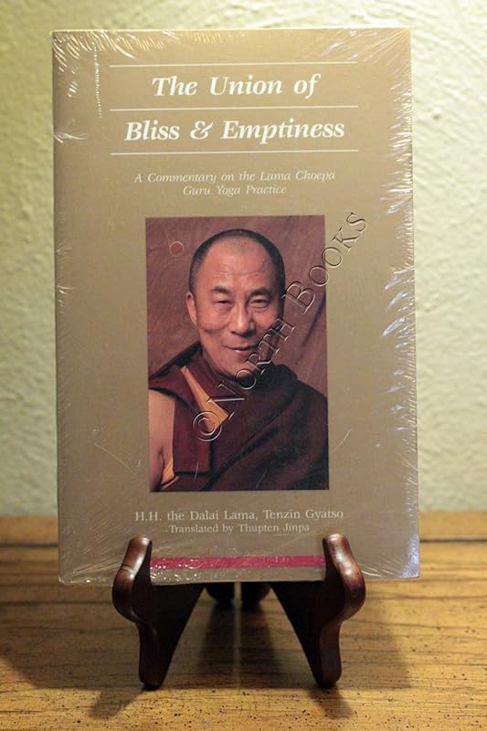 The Union of Bliss and Emptiness: A Commentary on Guru Yoga Practice by Dalai Lama
