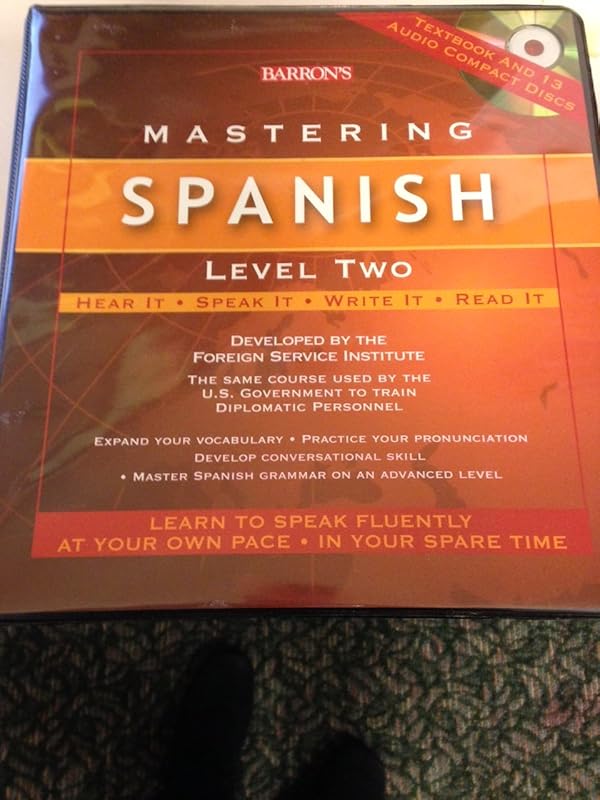 Barron's Mastering Spanish: Level 2: Hear It - Speak It - Write It - Read It (Mastering Series/level 2 Compact Disc Packages) (English and Spanish Edition) by Foreign Service Institute