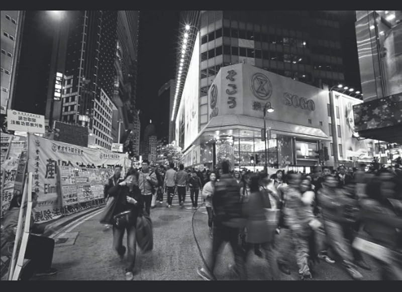 Hong Kong Snapshots by Hui Tai Wai
