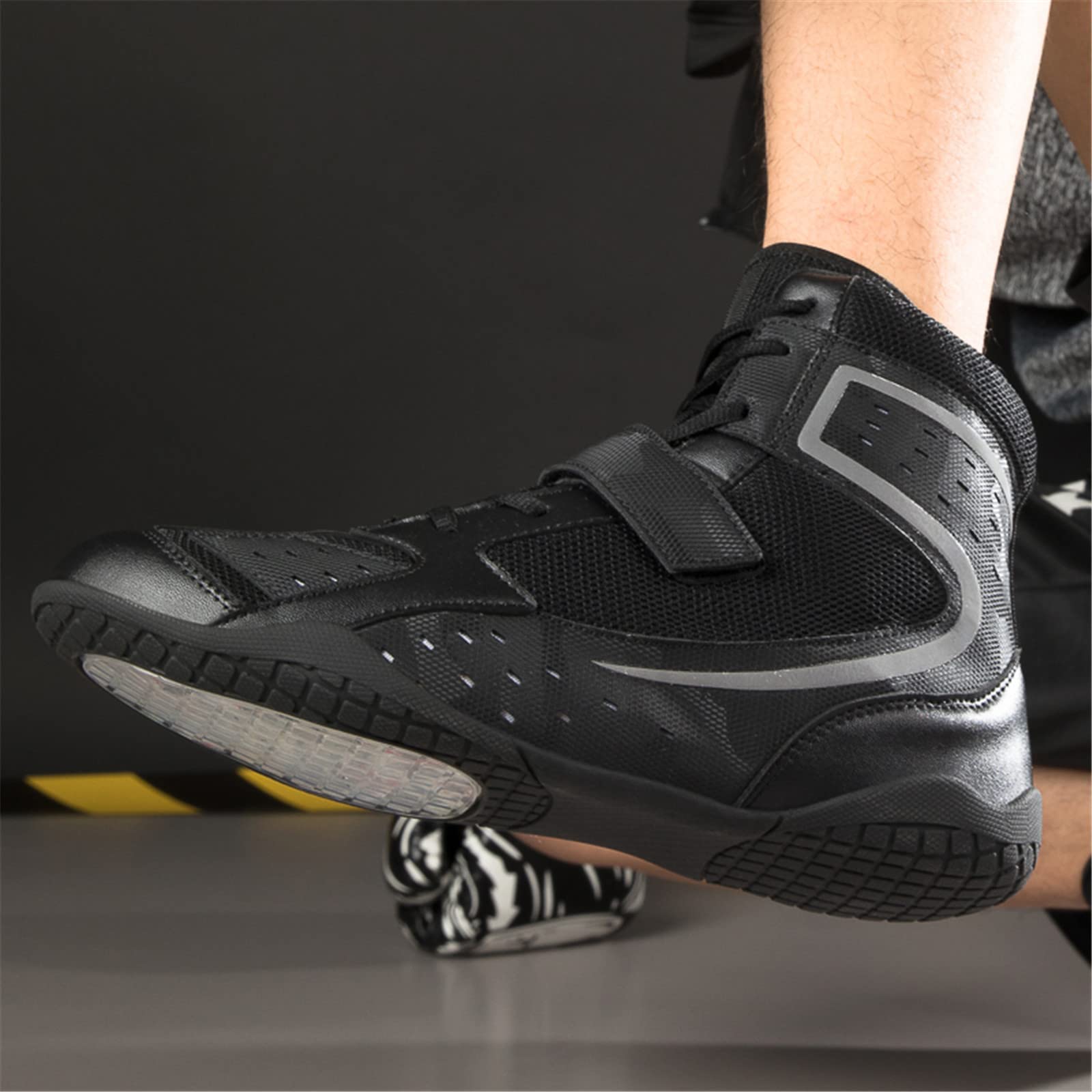 High Top Boxing Boots Comfortable Muay Thai Kickboxing Sparring Athletic Shoes Casual Fashion Sneakers_vogvips.com