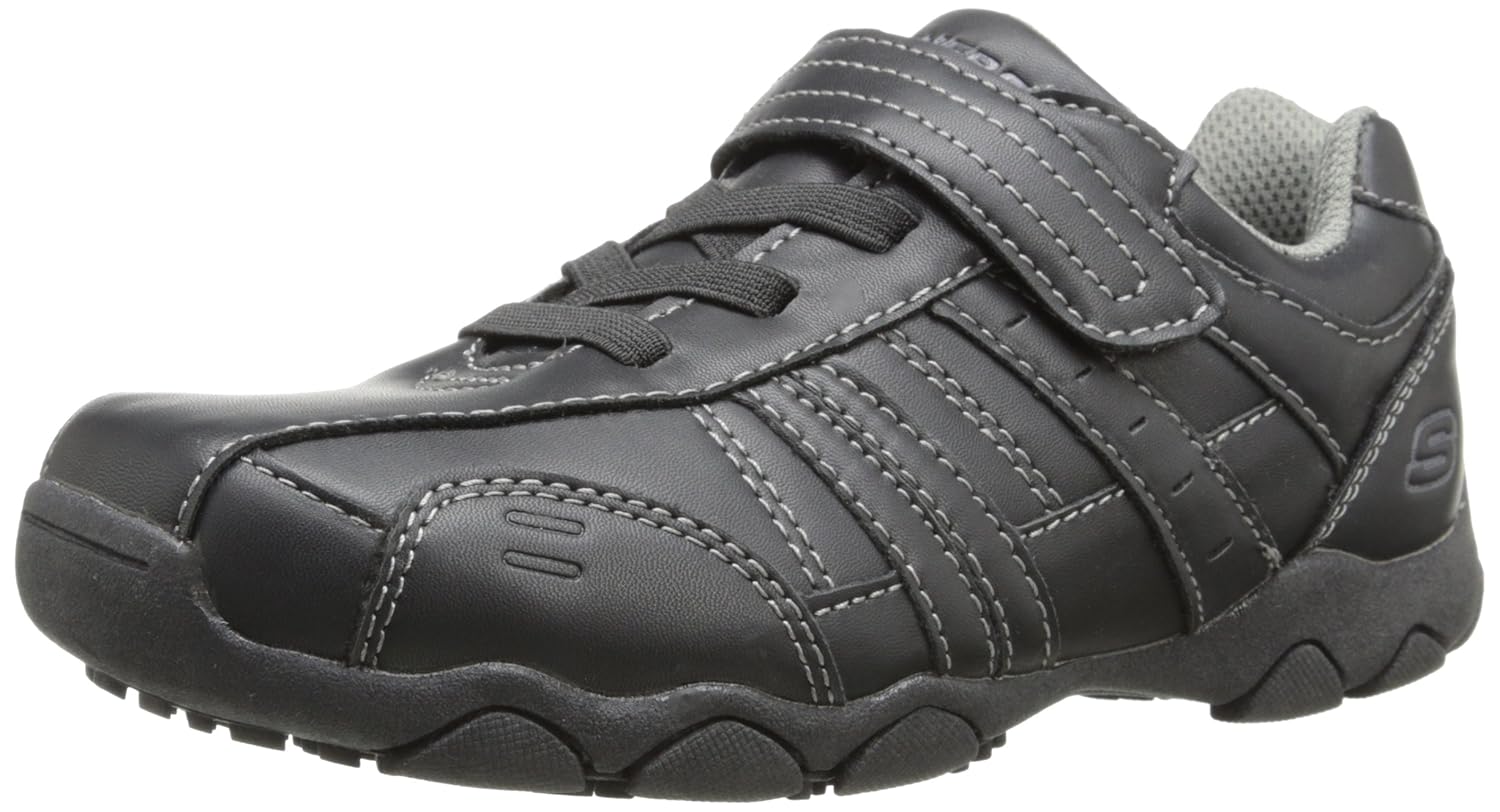 

Skechers Kids 91639L Diameter - Conroy Relaxed Fit Dress Shoe (Little Kid)