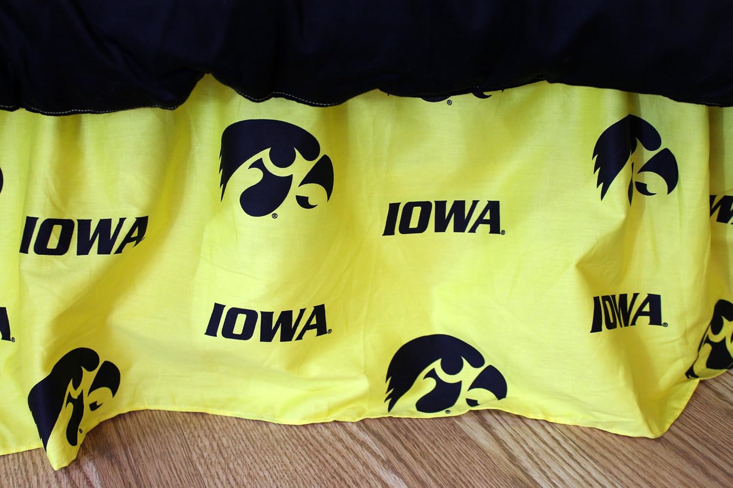 

Iowa - Dust Ruffle