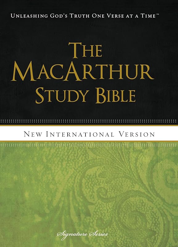 NIV, The MacArthur Study Bible, Hardcover: Holy Bible, New International Version (Signature) by Thomas Nelson