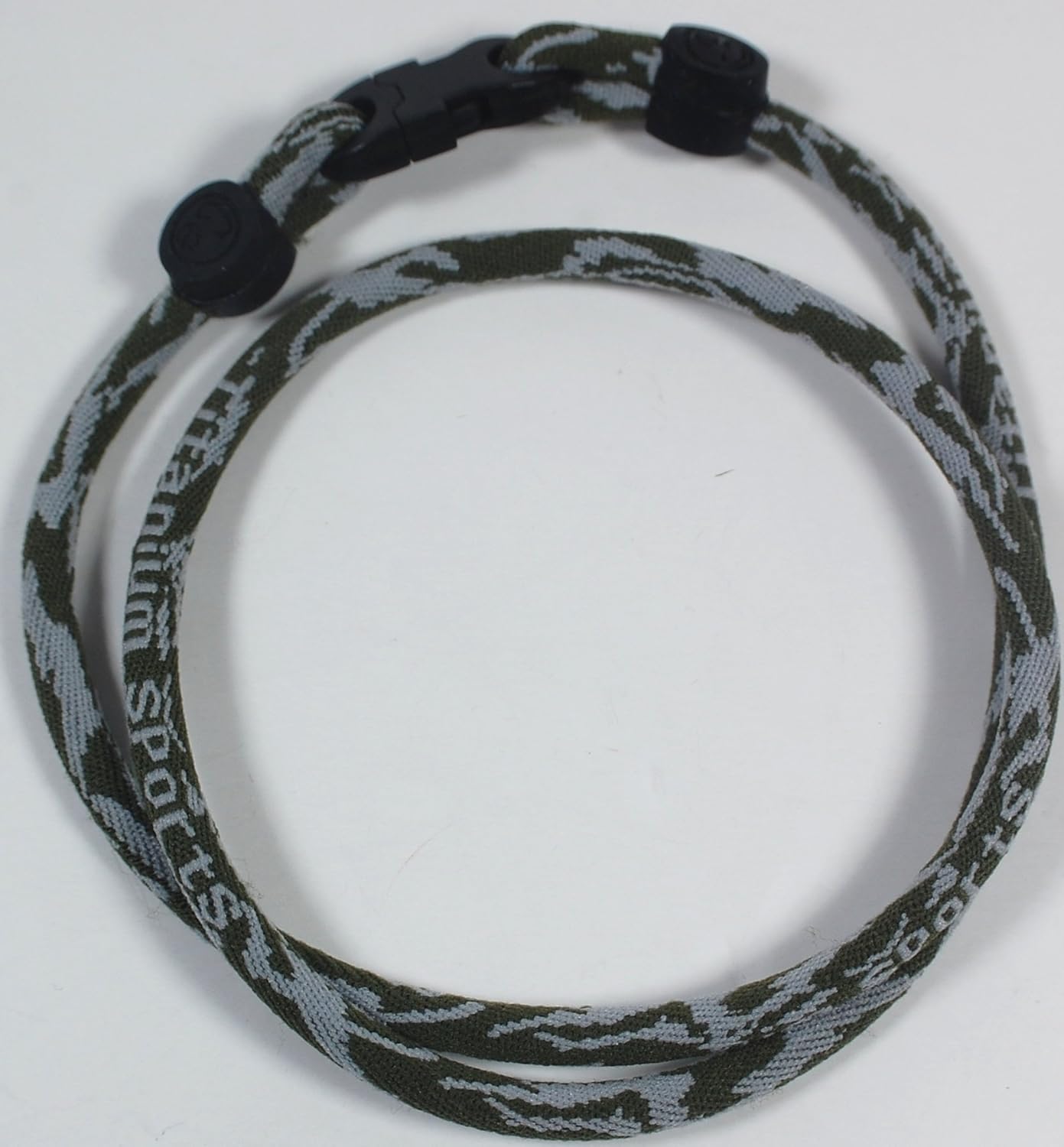 

NEW! 22" Large Camo Single Tornado Ionic Necklace With Case