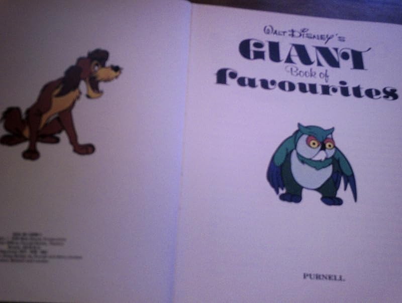 Giant Book of Favourites by Walt Disney