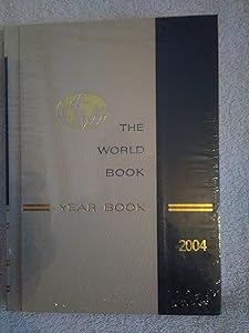 The World Book Year Book 2004: Events of 2003 (Annual Supplement to the World Book Encyclopedia) by Inc. World Book