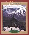 Mount St. Helens National Volcanic Monument (True Books: National Parks)